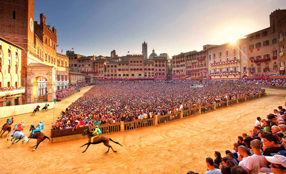 「Palio di Siena」的圖片搜尋結果